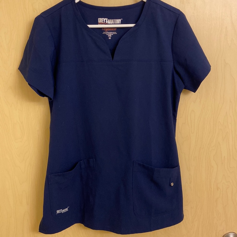 Grey’s Anatomy signature women’s scrub top navy medium